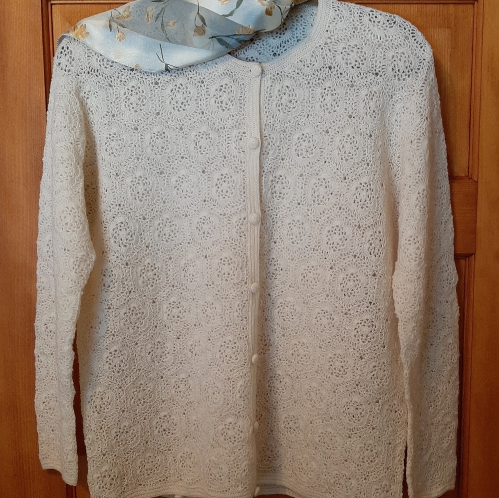 Vtg Snowflakes Pure Wool Cardigan, Off White